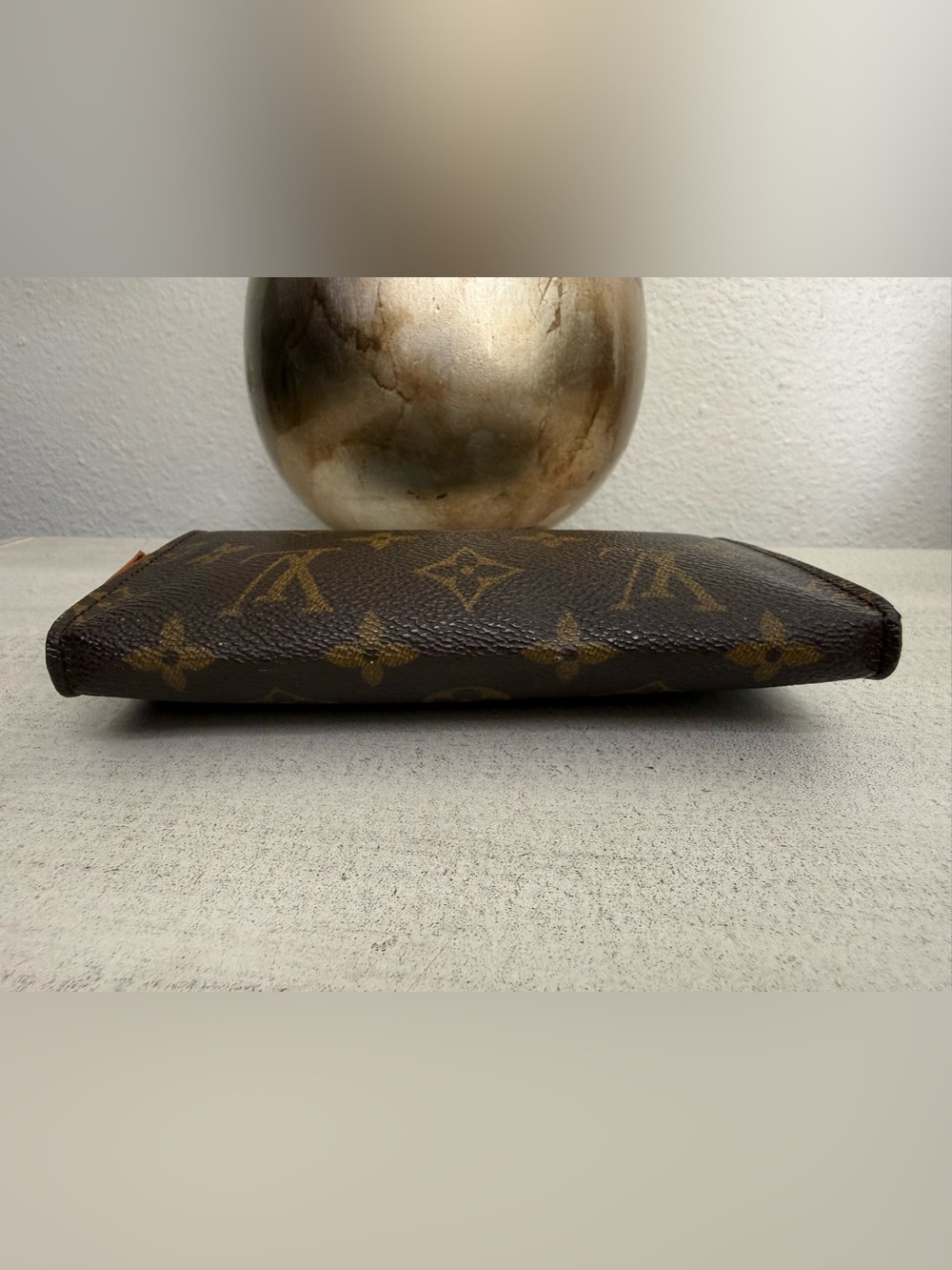 LOUIS VUITTON Monogram Bucket Pouch PM - Picture 5 of 11